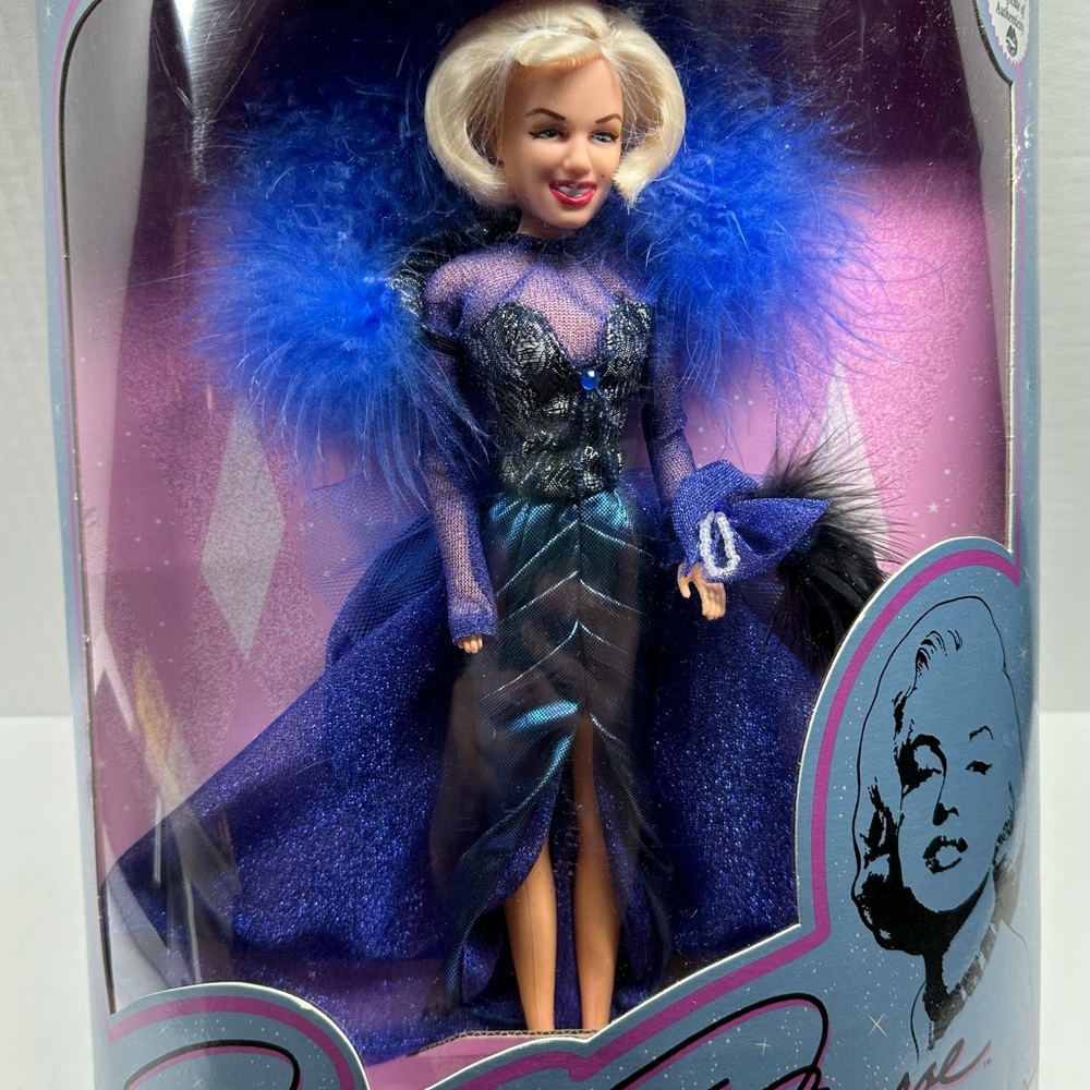 Marilyn Monroe Spectacular Showgirl Collector's Series Doll 1993 DSI No. 07409